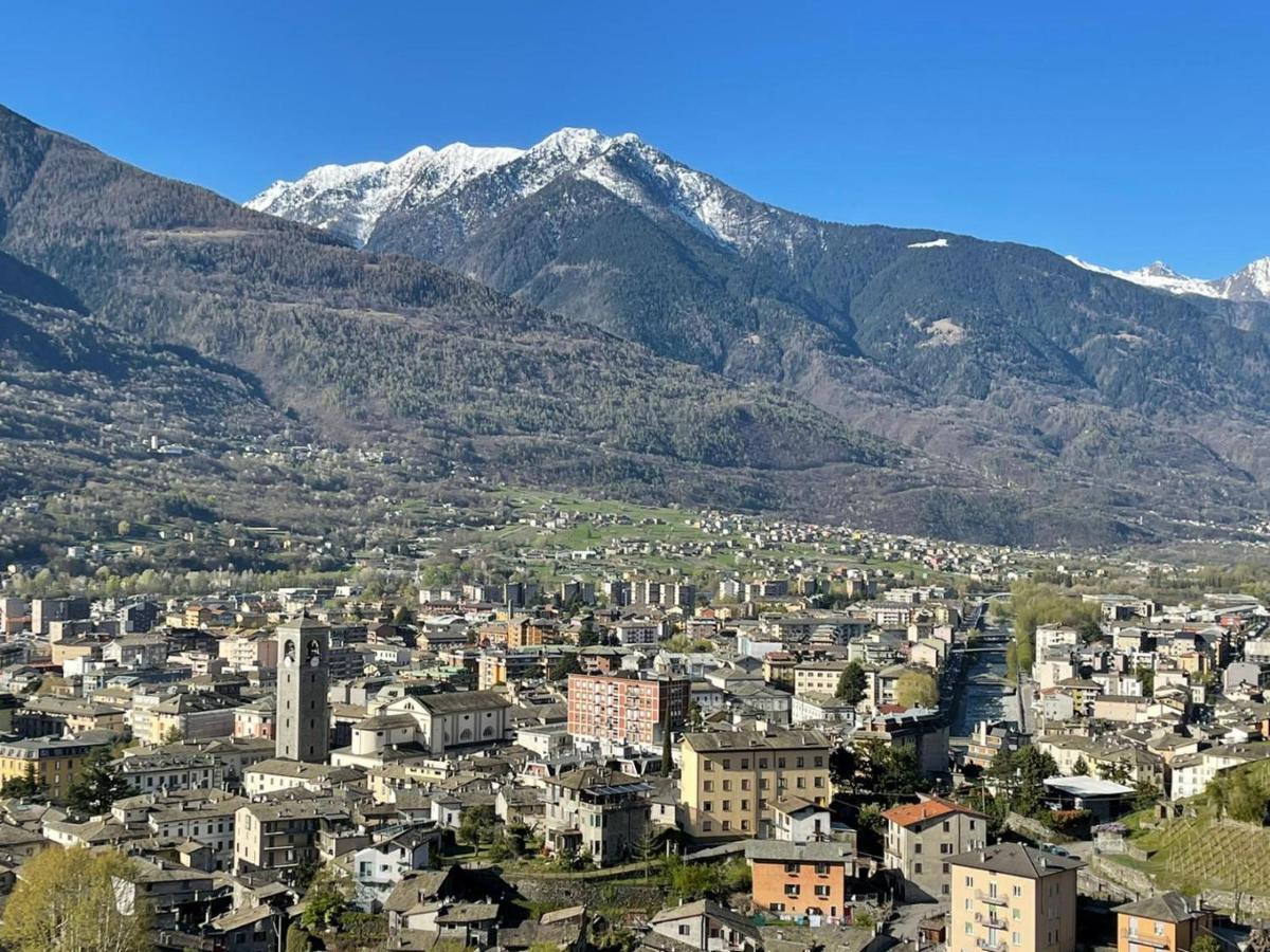 Appartamento La Baita Case Sondrio Fiume - Affitti Brevi Italia Exteriér fotografie